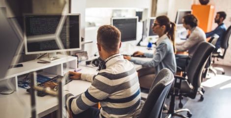 Ratgeber für Arbeitgeber Teil 1: Vorteile und Herausforderungen der Einstellung polnischer Arbeitnehmer: Ein Leitfaden für deutsche Arbeitgeber